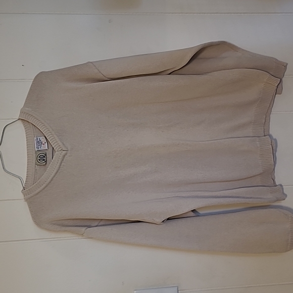 Other - Men's medium Beige sweater